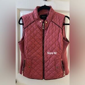 Women's Quilted Vest - Burgundy
